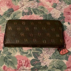 Dooney & Burke wallet